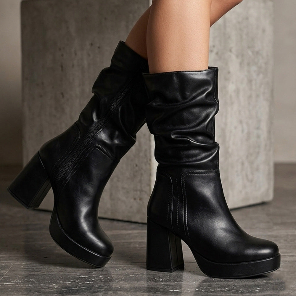 Botas negras plisadas de plataforma y tacón medio 9cm para dama 