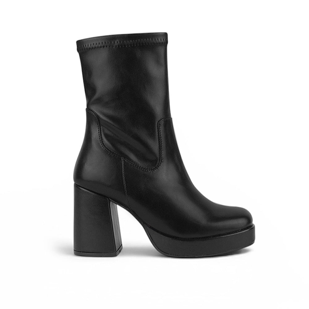 Vista lateral del botín negro con cremallera y plataforma tacón medio 9 cm para dama 