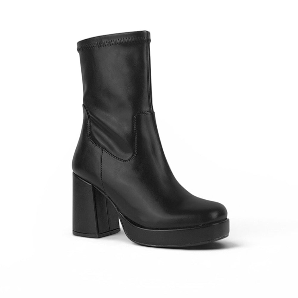 Vista diagonal del botín negro con cremallera plataforma y tacón medio 9 cm para dama 