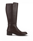 Vista superior de bota café para dama con cremallera, herraje metálico y tacón bajo 3 cm 