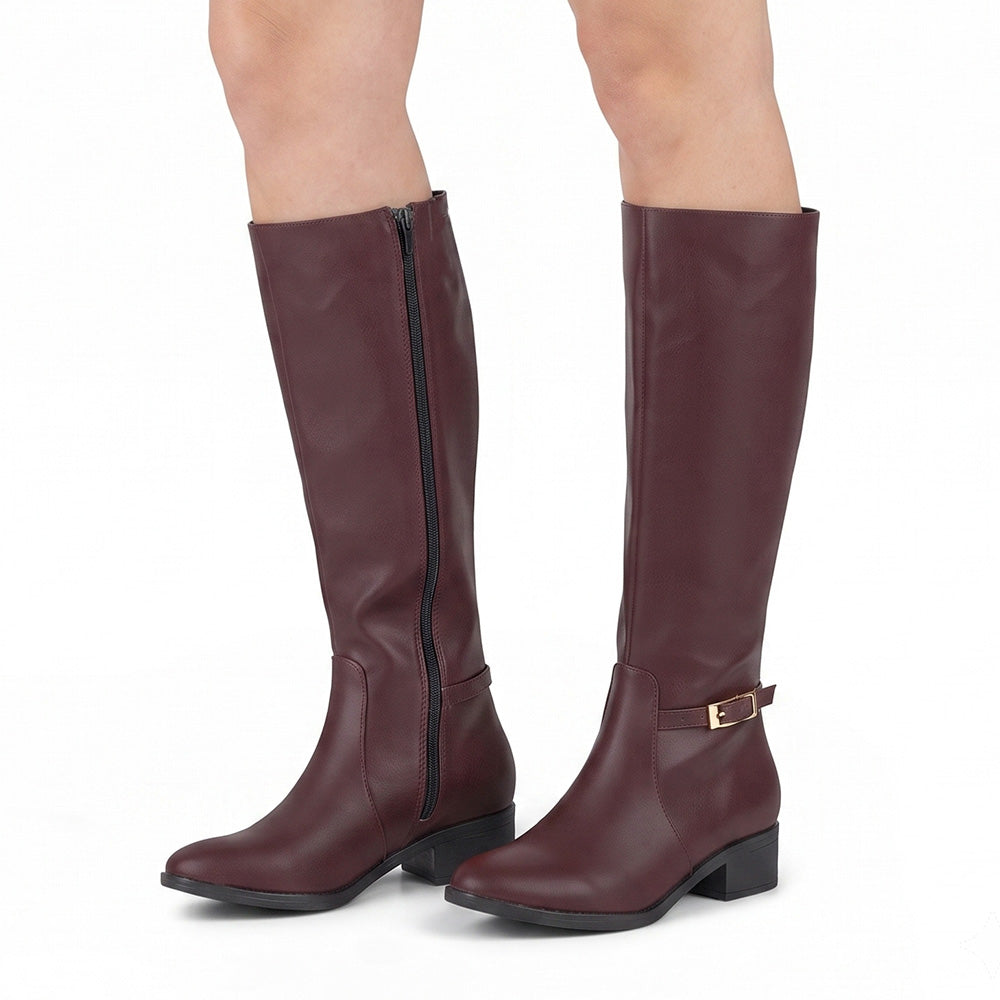 botas vino para dama con cremallera y detalle en herraje metálico con tacón bajo 4cm