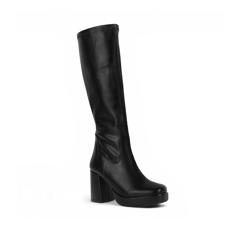Vista diagonal de bota negra con cremallera plataforma y tacón medio 9 cm para dama 