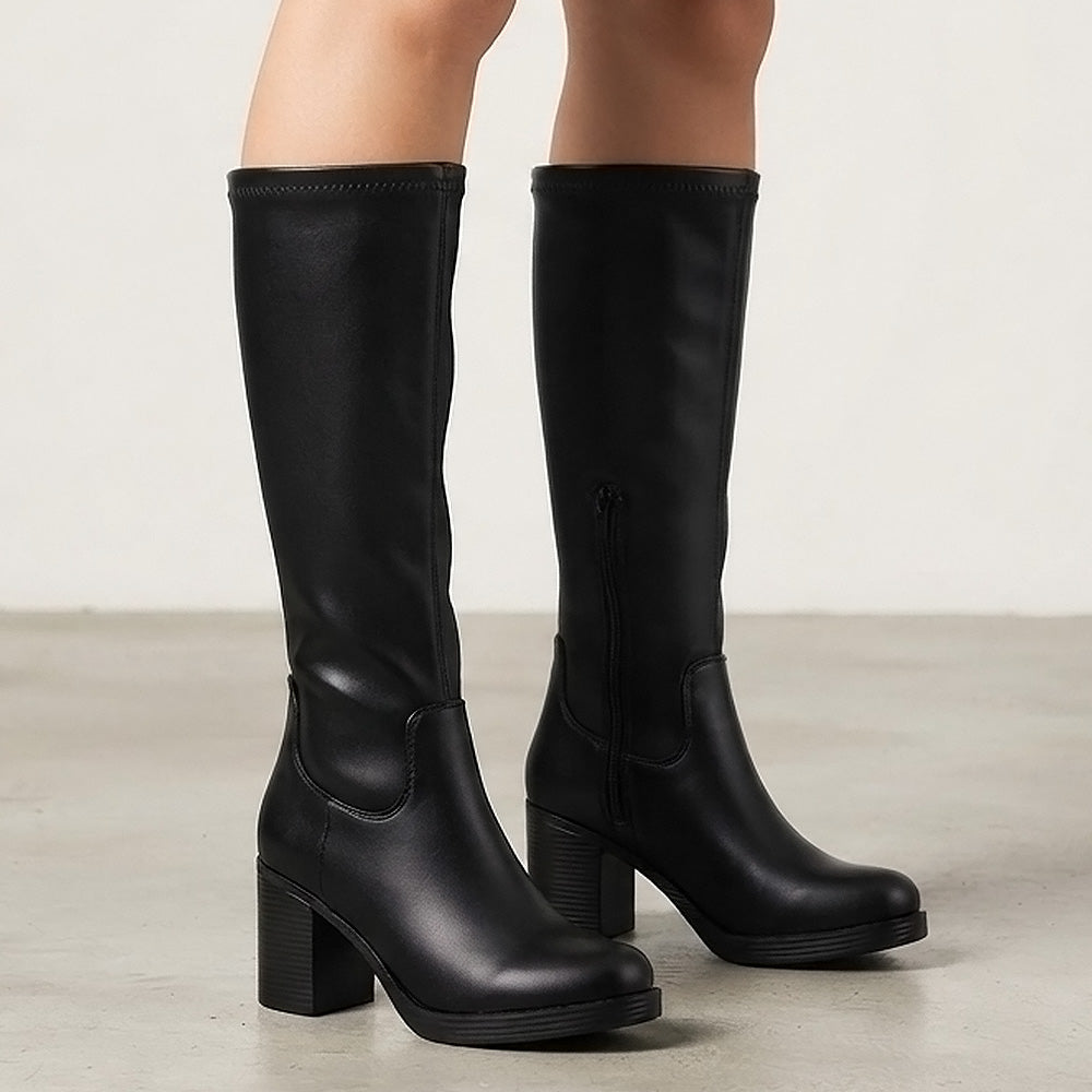 Botas negras clásicas de tacón grueso 8cm tamaño medio y cierre lateral para dama  