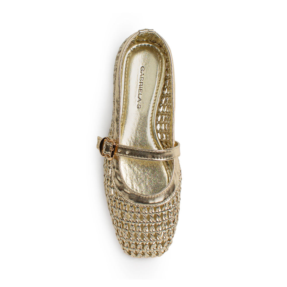 Vista superior de flats dorados tipo balerinas para mujer con pulsera ajustable en empeine 