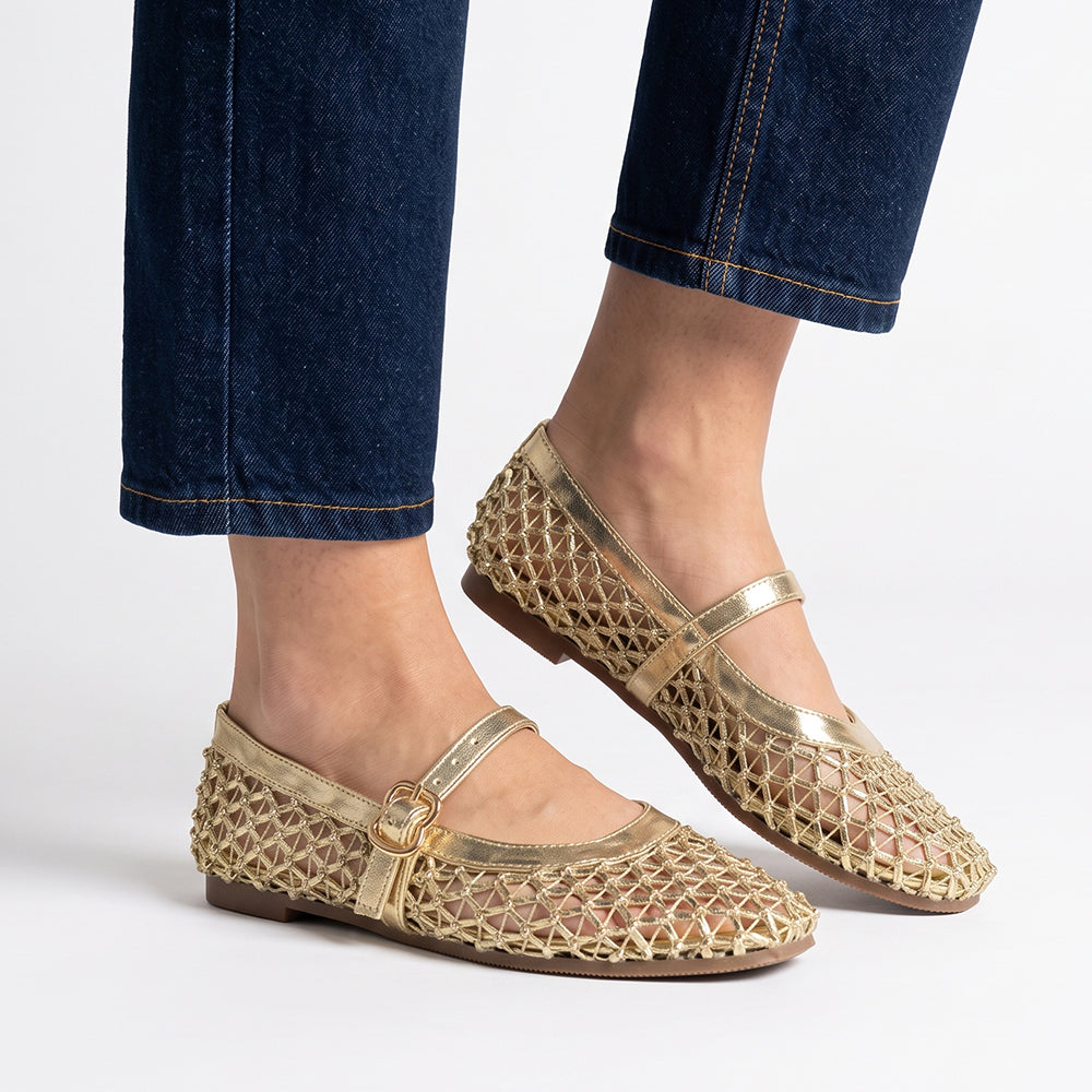 Flats tipo balerinas doradas para mujer tejidas con pulsera en empeine de piso