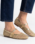Flats tipo balerinas doradas para mujer tejidas con pulsera en empeine de piso