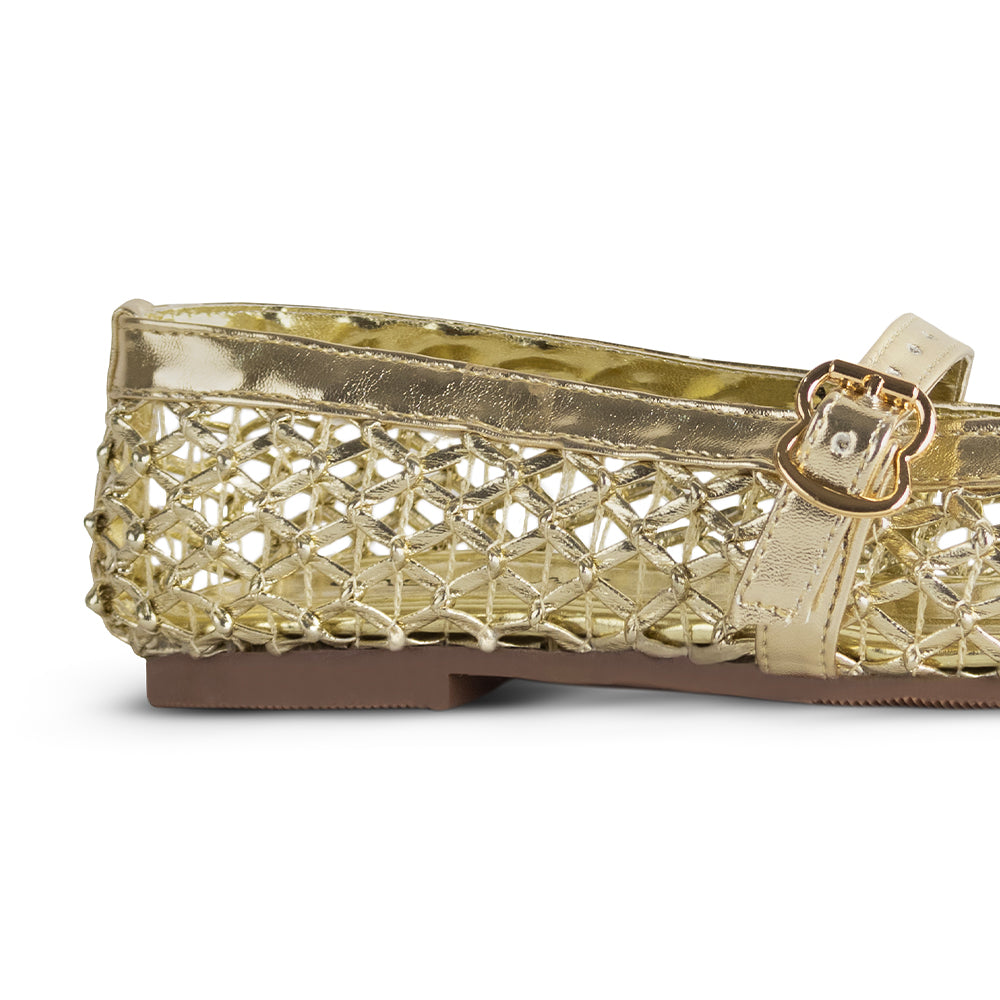 Vista trasera de flats tipo balerina dorada de piso para mujer tejidos con pulsera en empeine ajustable