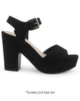 Vista lateral de zapatilla negra para mujer con hebilla ajustable y tacón medio de 10cm