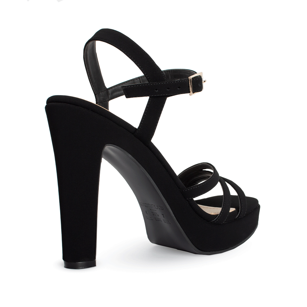 Vista trasera de tacón alto de 11cm en zapatilla negra para mujer con pulsera ajustable