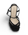 Vista superior de zapatilla negra para mujer con punta cuadrada tiras cruzadas y pulsera al tobillo