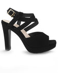 Vista lateral de zapatilla negra para mujer con tacón alto de 12cm y pulsera ajustable de diseño descubierto