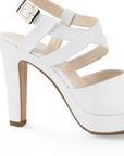 Vista trasera de tacón alto delgado de 12cm en zapatilla blanca para mujer con pulsera ajustable 
