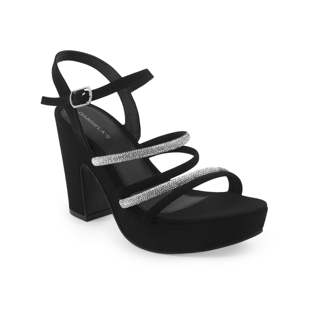 Vista diagonal de zapatilla negra para mujer con tiras y tacón ancho medio de 10cm