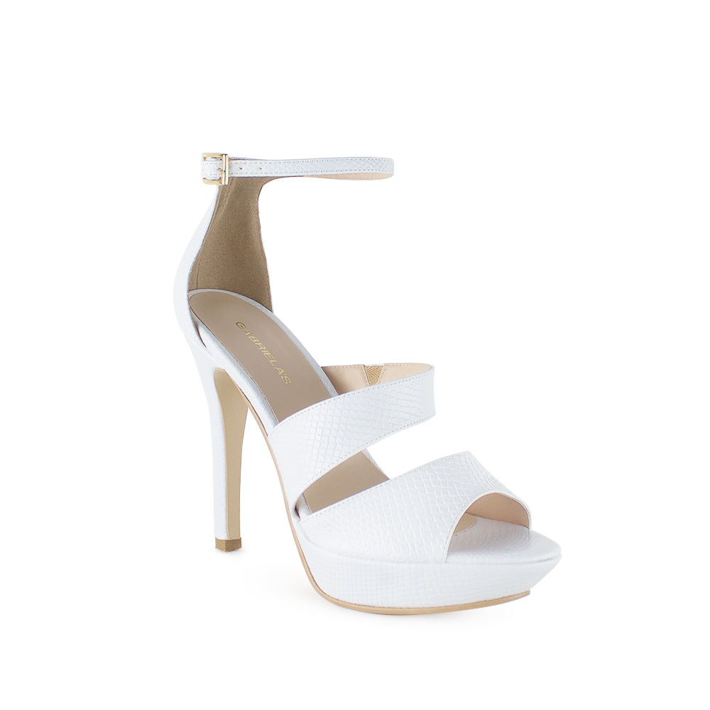 Vista lateral de zapatilla blanca para mujer con pulsera ajustable y tacón alto delgado de 13cm