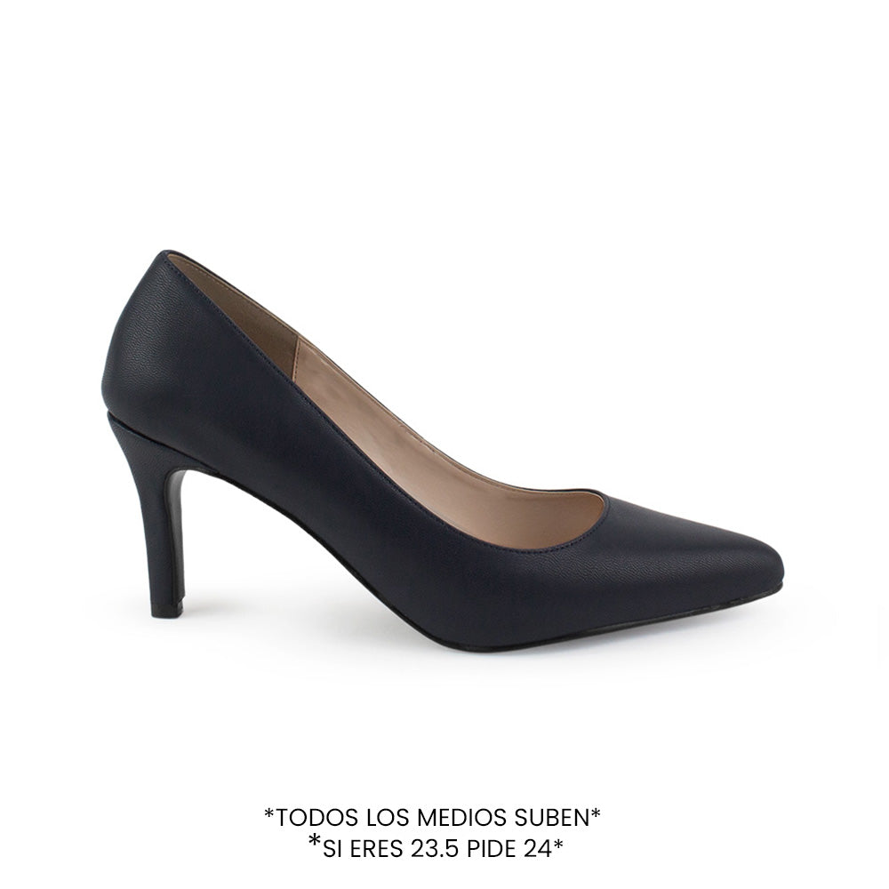 Vista lateral de zapatilla azul marino para mujer con punta fina y tacón delgado de 7cm