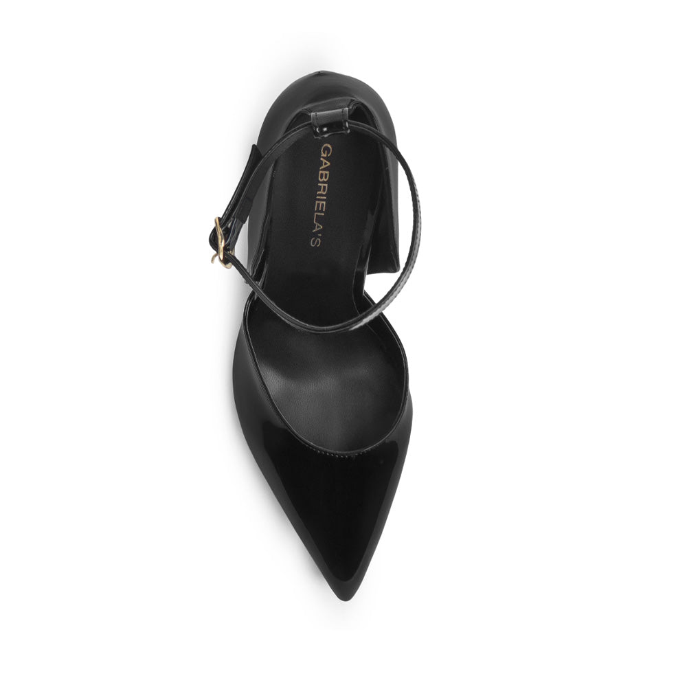 Vista superior de zapatilla negra para mujer con punta fina y tacón delgado ajustable de pulsera al tobillo