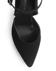 Vista de material buck en zapatilla para mujer con punta fina, pulsera al tobillo y tacón delgado en color 