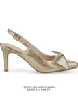 Vista superior de zapatilla dorada destalonada para mujer con un moño en punta fina cerrada y tacón delgado de 8cm tipo stiletto 
