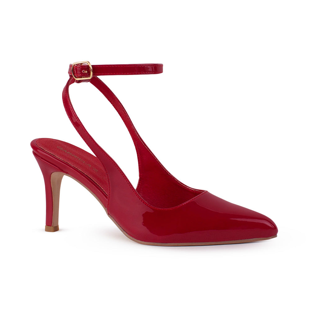Vista lateral de zapatilla roja destalonada para mujer con punta fina pulsera ajustable y tacón delgado de 9cm