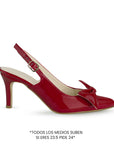 Vista superior de zapatilla roja destalonada para mujer con un moño en punta fina cerrada y tacón delgado de 8cm tipo stiletto 