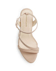 Vista superior de zapatilla nude para dama con detalle en tiras delgadas y tacón medio 10cm para dama 