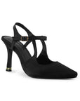 Vista diagonal de zapatilla destalonada para mujer tipo stiletto con tacón delgado de 10cm y punta cerrada en color negro