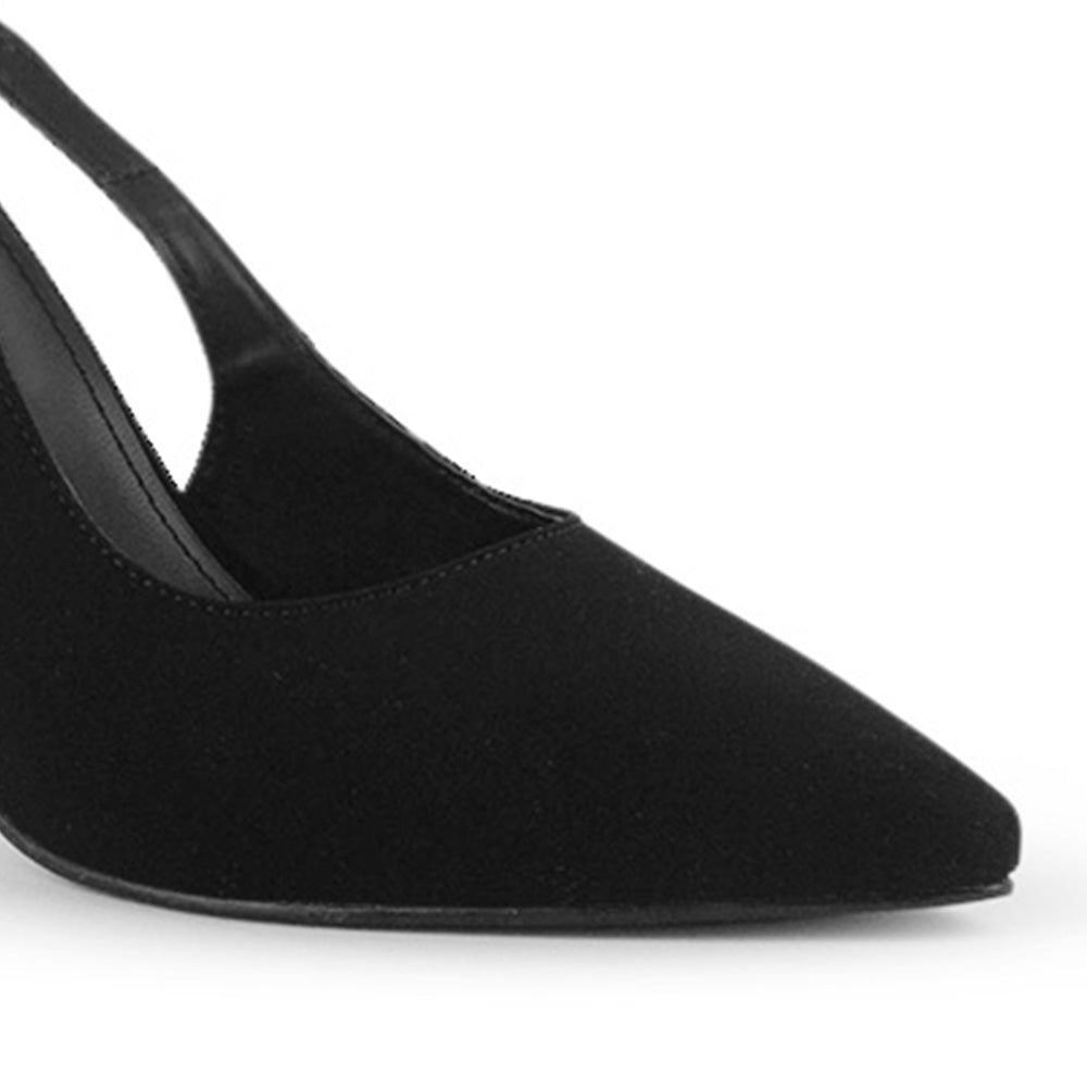 detalle del material buck en las zapatillas negras para dama destalonadas con ajuste elástico y tacón alto 11 cm