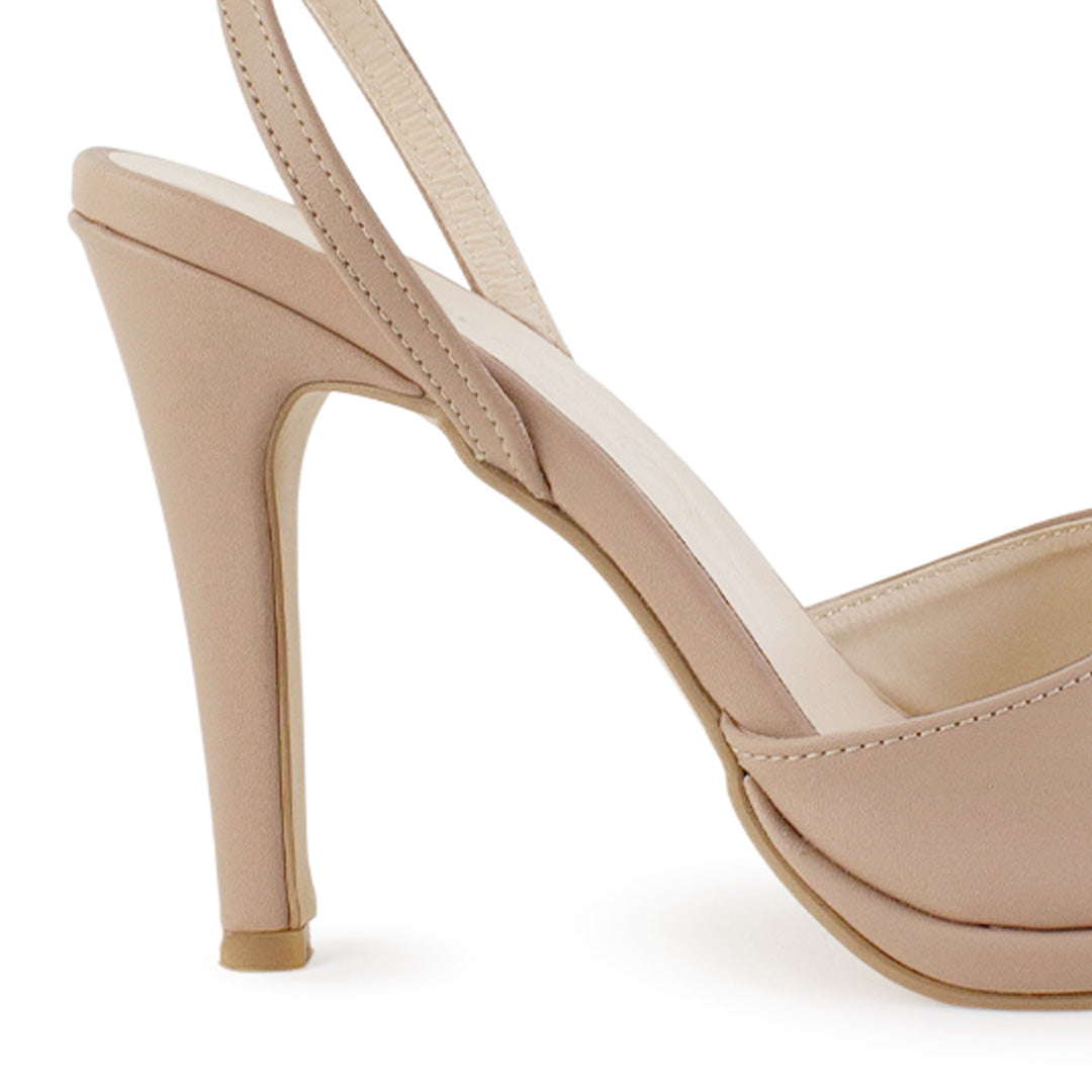 Vista trasera del tacón alto 11 cm en zapatilla nude con pulsera ajustable y plataforma para dama 