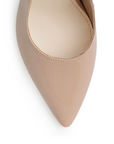 vista del detalle en la punta fina de las zapatillas nude stiletto para dama con ajuste elástico y tacón alto 11 cm