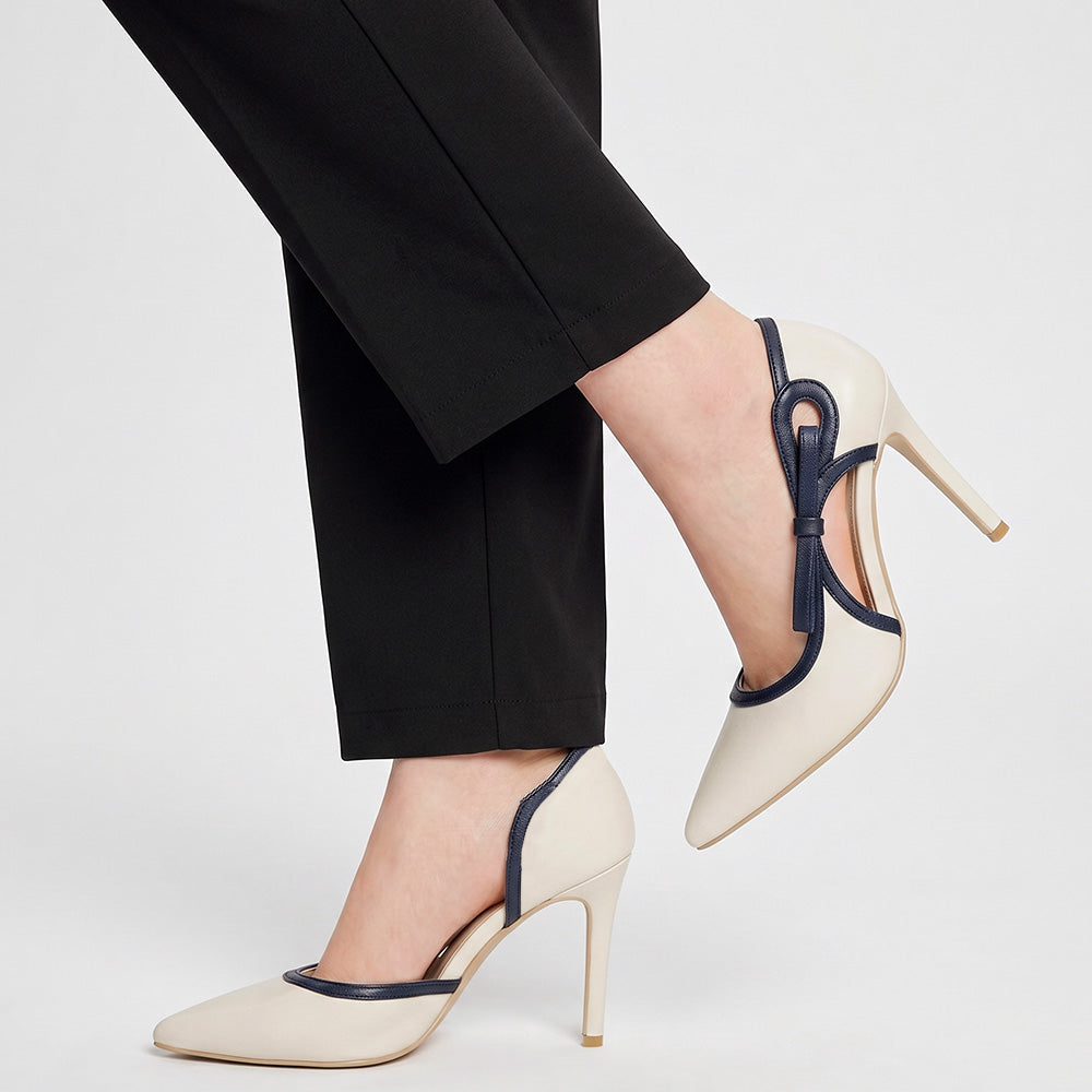 Zapatillas beige con azul marino para mujer con moño lateral punta fina y tacón delgado estilo stiletto