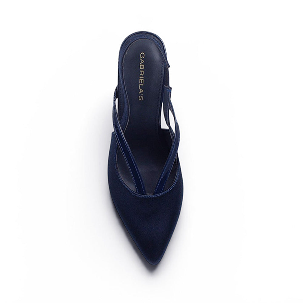 vista superior de zapatilla azul para mujer con tiras cruzadas y punta cerrada de diseño destalonado