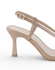 Vista trasera de tacón delgado de 8cm en zapatilla nude para mujer con correa ajustable de diseño descubierto