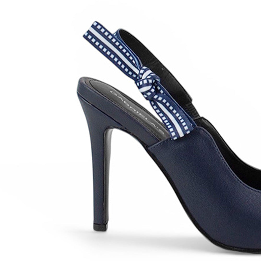 Vista trasera de tacón alto delgado de 11cm en zapatilla azul para mujer con nudo lateral y punta fina cerrada tipo stiletto 