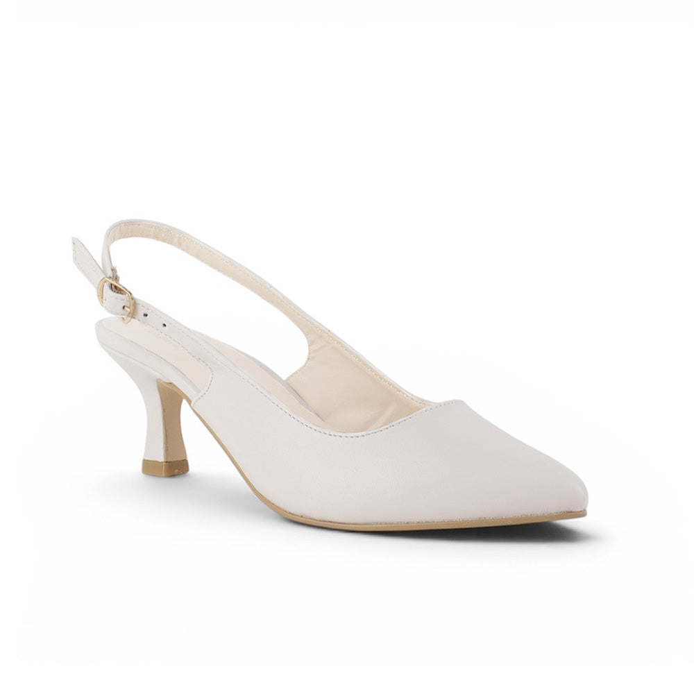 vista diagonal de zapatillas beige para dama con talón descubierto y tacón 7cm 
