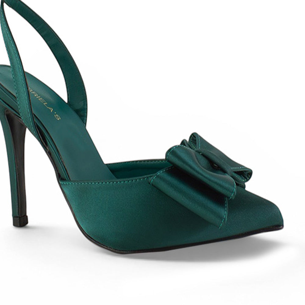 detalle del material satín en zapatillas verdes para dama con moño