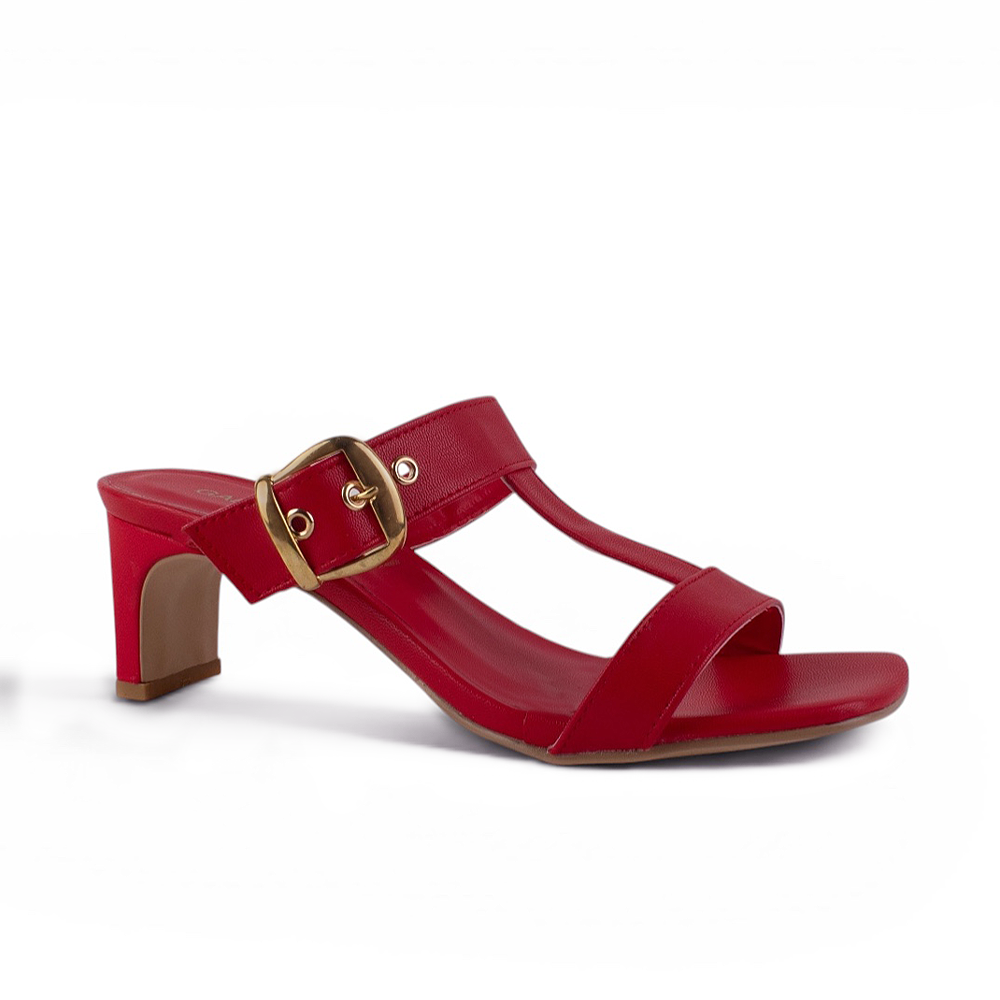 vista diagonal de zapatillas rojas con tacón bajo 5cm para dama 