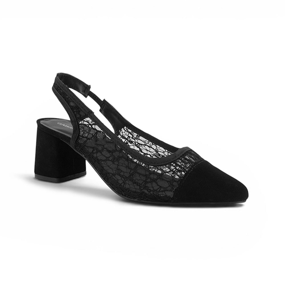 vista diagonal de zapatillas negras para dama con talón descubierto y tacón bajo 6cm para dama 