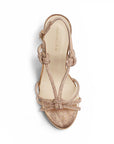 vista superior de las zapatillas oro rosado para dama con tiras cruzadas y brillos con tacón alto 11cm