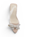 vista superior de zapatillas nude para dama destalonadas con moño de pedrería y tacón medio 9cm  