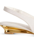 Vista trasera de la altura baja 4cm en la plataforma beige para dama con pulsera elástica ajustable 