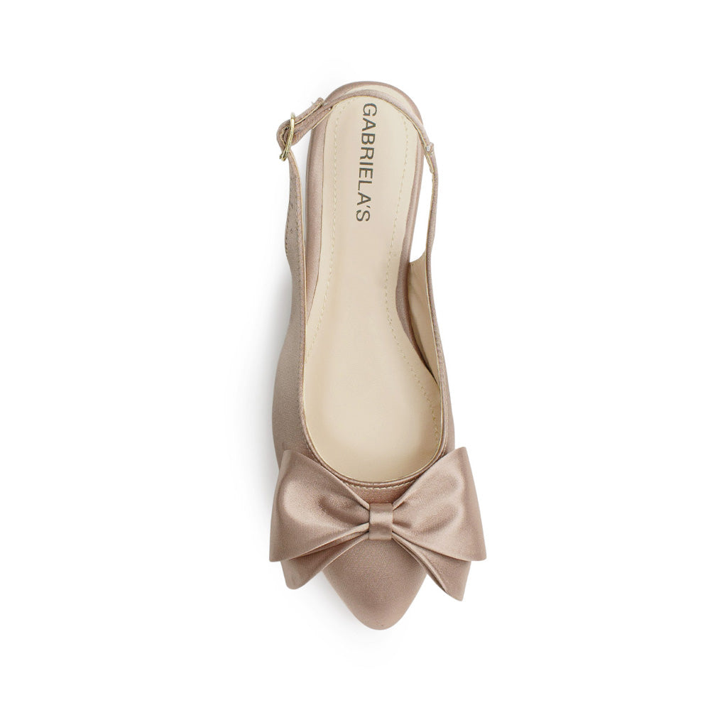 Vista superior de flats nude para mujer en punta fina con moño y silueta destalonada con correa ajustable