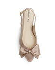 Vista superior de flats nude para mujer en punta fina con moño y silueta destalonada con correa ajustable