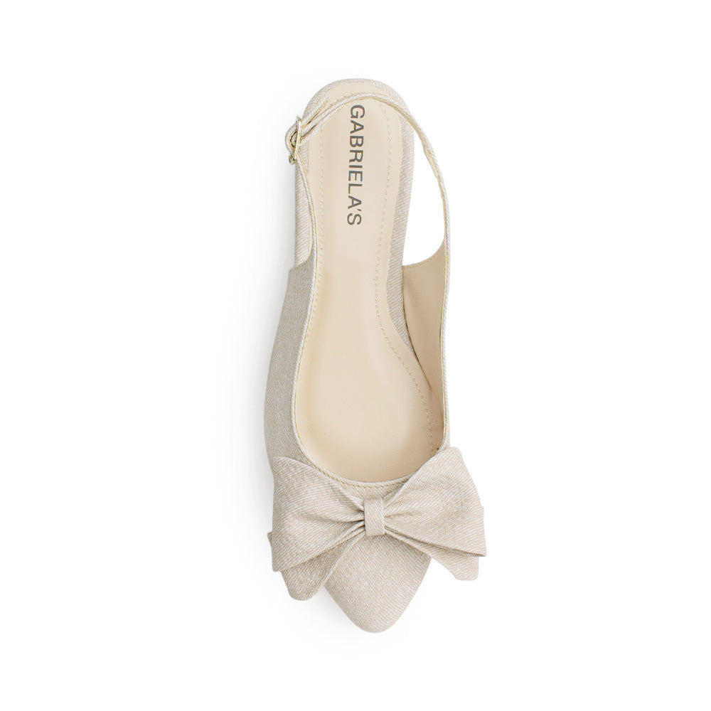 Vista superior de flats beige para mujer en punta fina con moño y silueta destalonada con correa ajustable