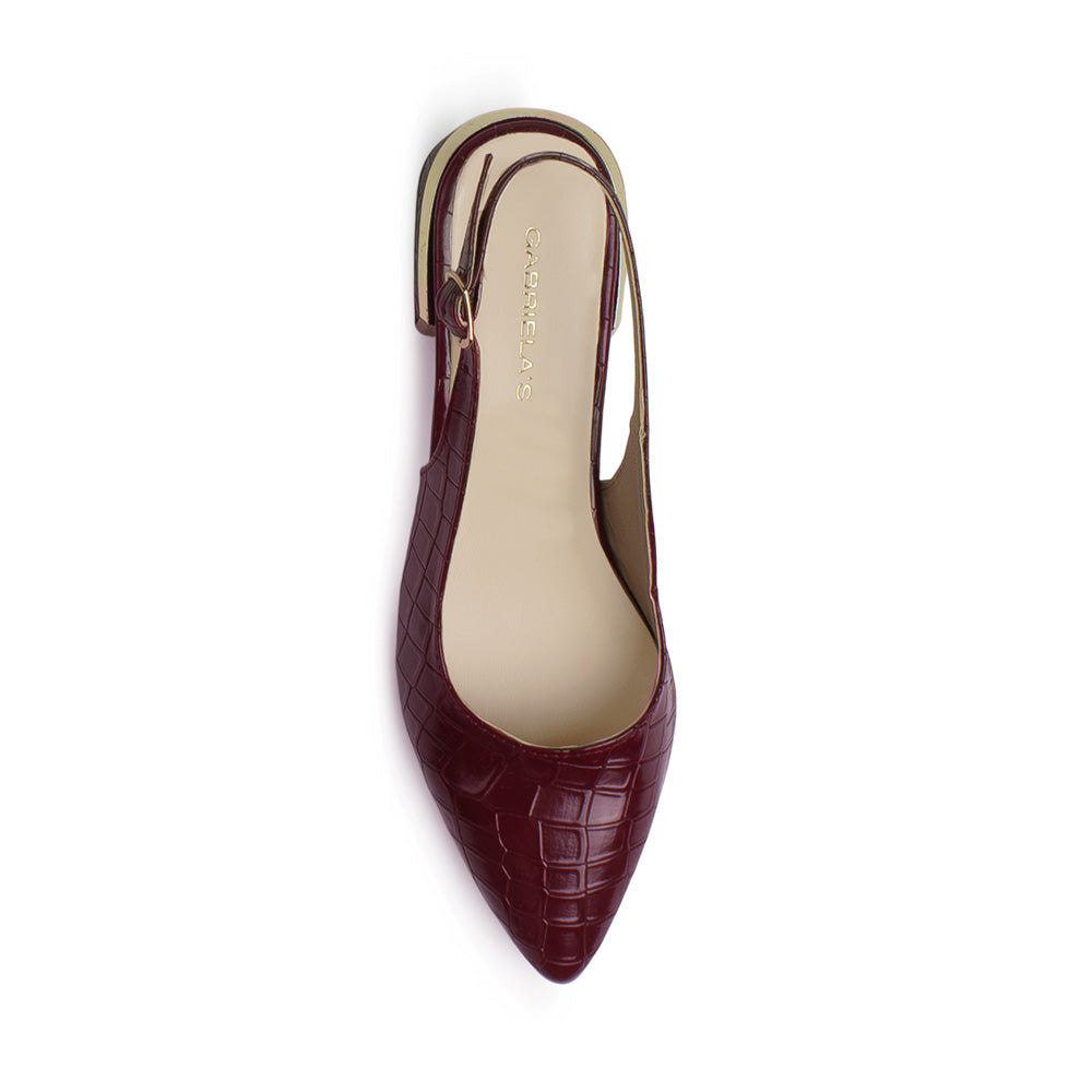 Vista superior de zapatilla vino destalonada para mujer con punta fina cerrada y correa ajustable 