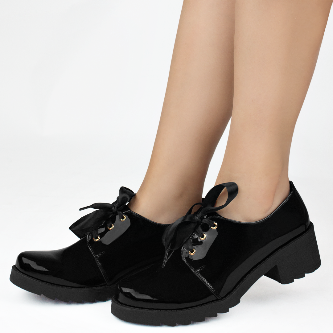 Mocasines negros tipo chunky de charol con plataforma y tacón bajo 5cm para dama 