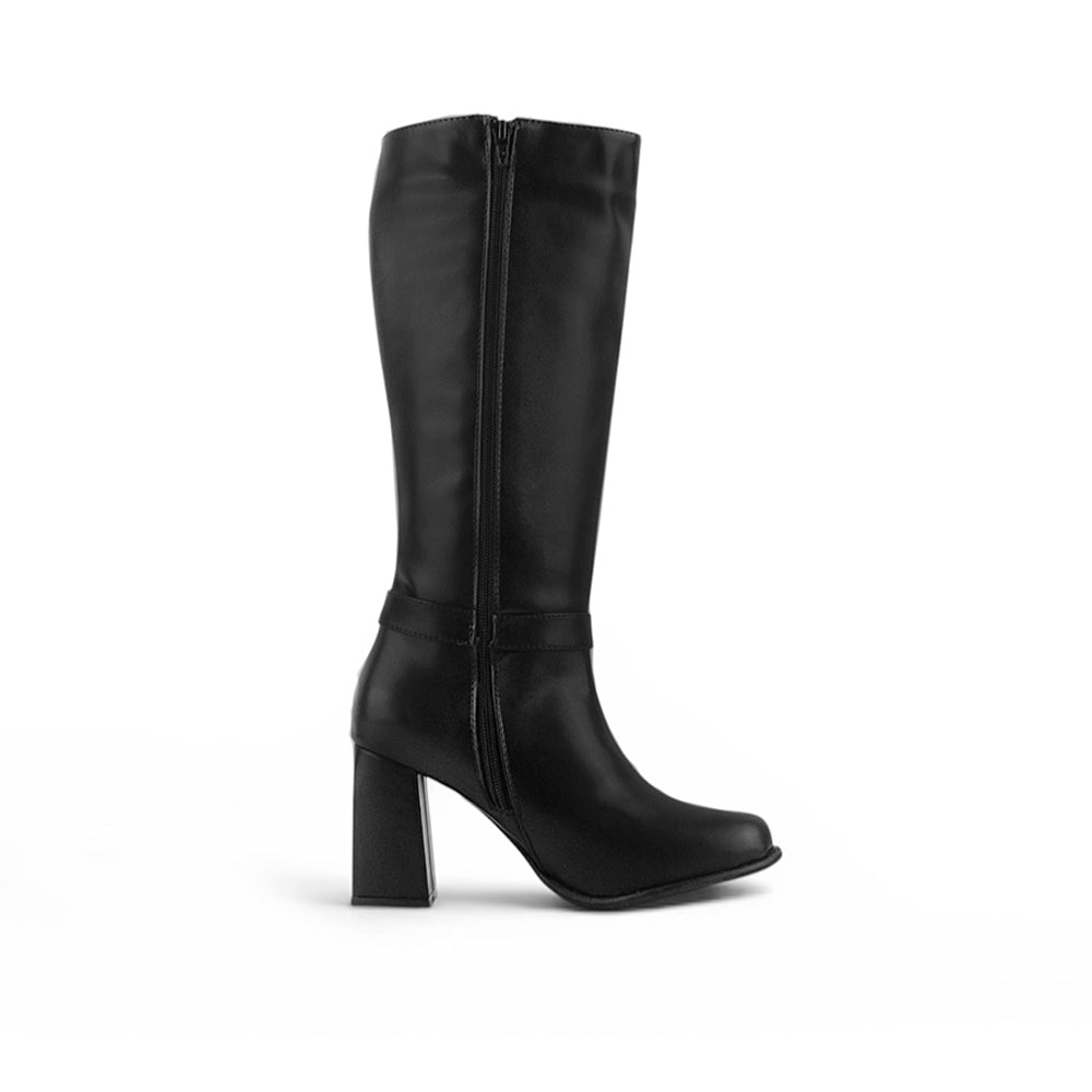 vista superior de botas negras para dama con tacón medio 8cm 