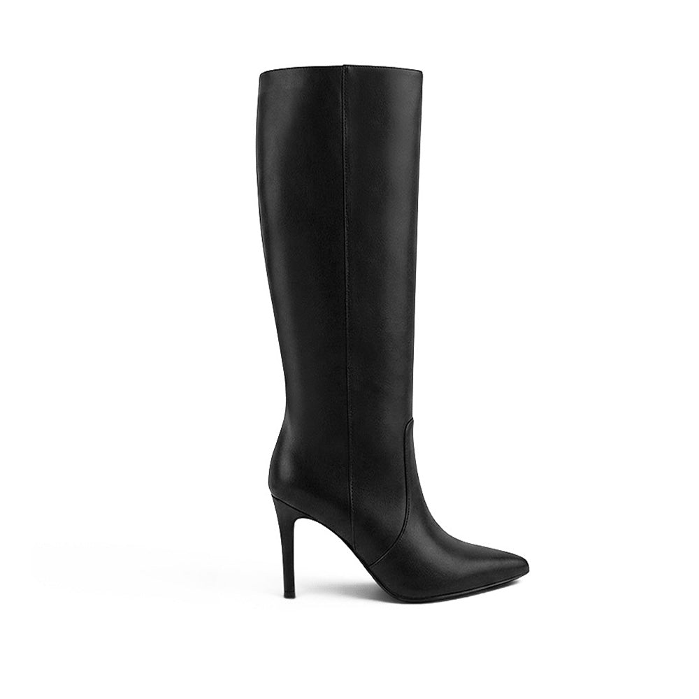 detalle de las botas negras desmontables para dama con tacón alto 11cm