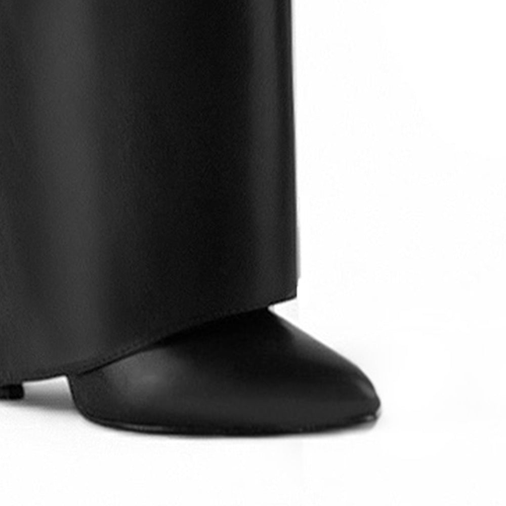 detalle del material sintético de las botas negras para dama desmontables