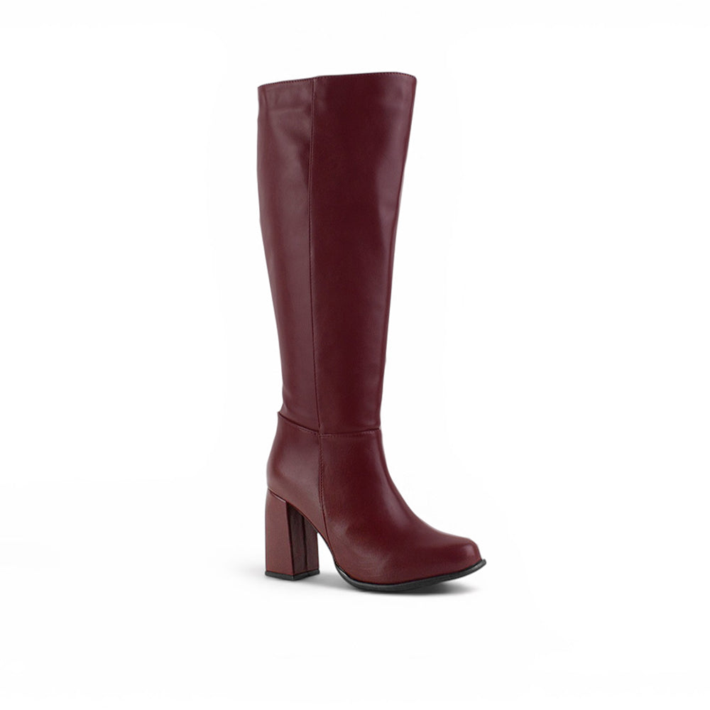 vista diagonal de botas vino para dama con cremallera y tacón medio 8cm para dama 