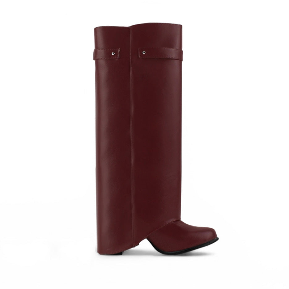 vista superior de botas vino para dama 2 en 1 desmontables con tacón 8cm y correa 